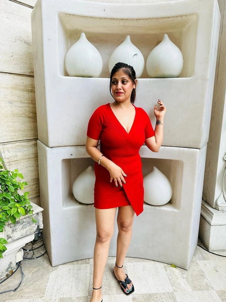 Vadodara call girl
